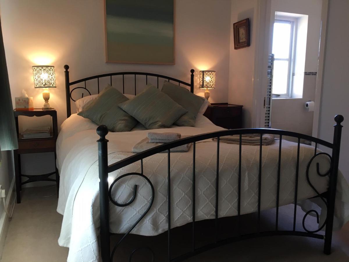 5 Charlton Mill Way B&B Chichester Kültér fotó