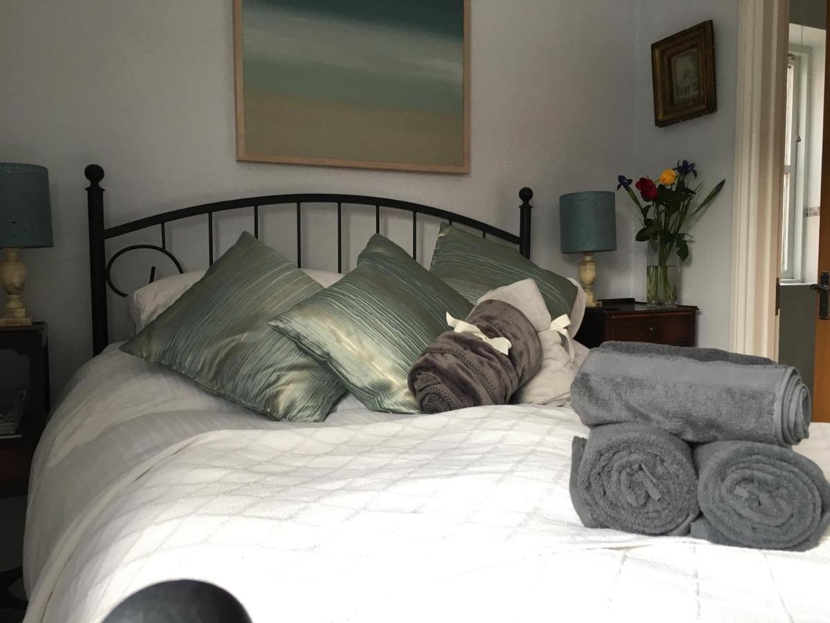 5 Charlton Mill Way B&B Chichester Szoba fotó